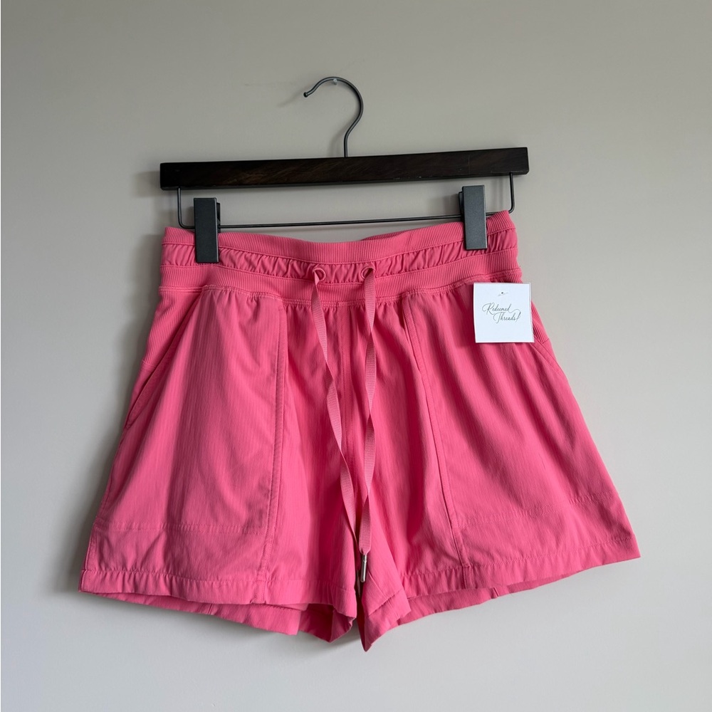 lululemon dance studio shorts size 4